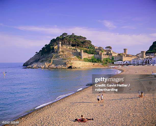 tossa de mar, costa brava, catalunya catalonia cataluna, spain, europe - tossa de mar imagens e fotografias de stock