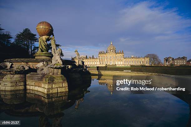 castle howard, yorkshire, england, uk, europe - malton stockfoto's en -beelden