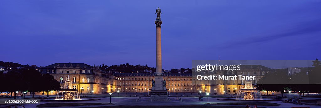 Schlossplatz Square with the New Palace (Neu Schloss) and the King Wilhelm Jubilee Column.