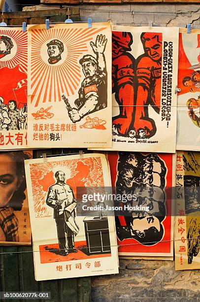mao propaganda posters at street market stall, close-up - propaganda bildbanksfoton och bilder