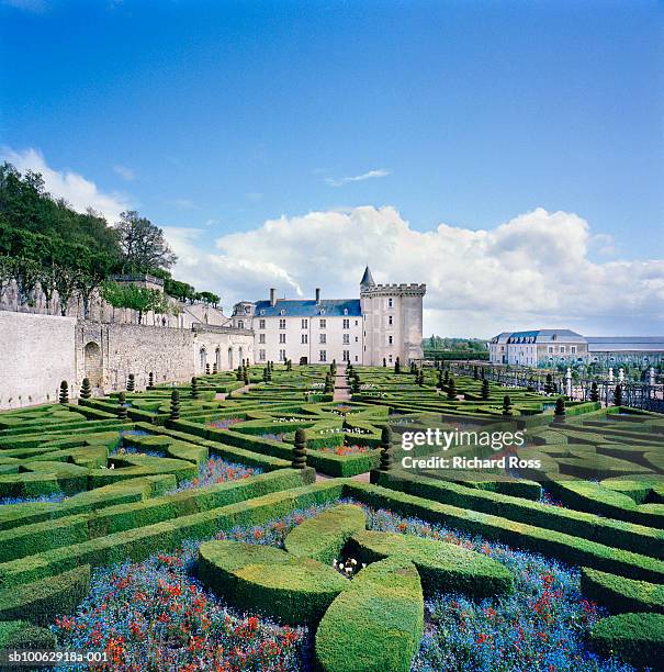 france, villandry, caen, castle and baroque french garden - french garden stock-fotos und bilder