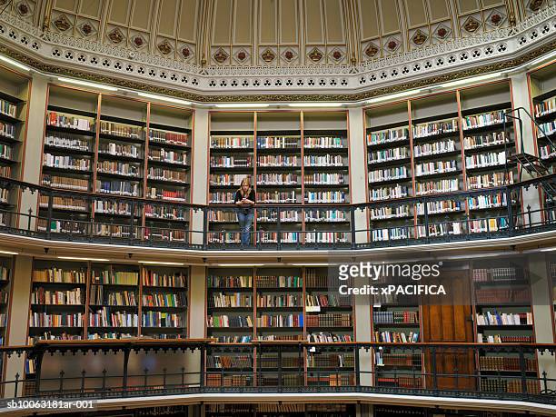 england, london, interior of kings college library - library stock-fotos und bilder