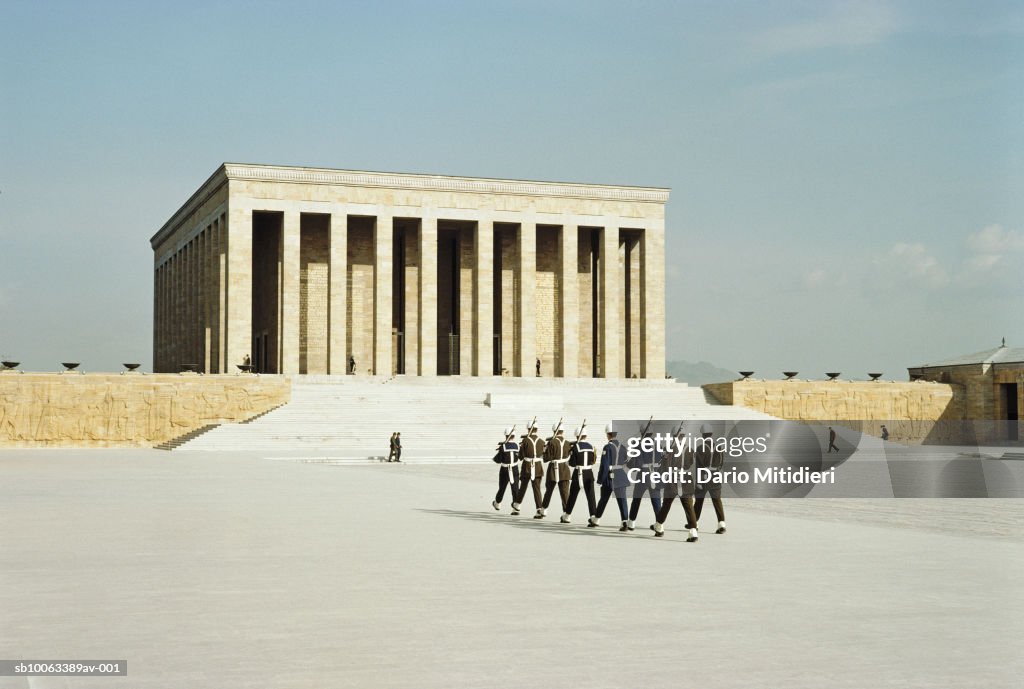 Turkey, Istanbul, changing of guard outside Mausoleum of Ataturk