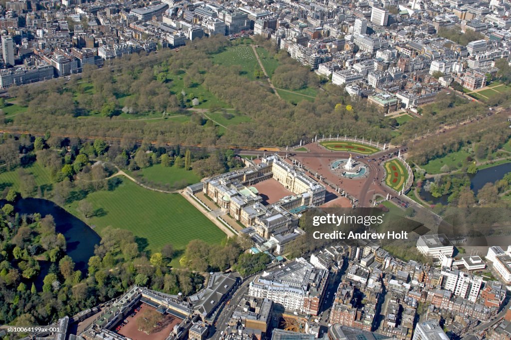 Buckingham Palace and Queen Victoria monument, aerial view