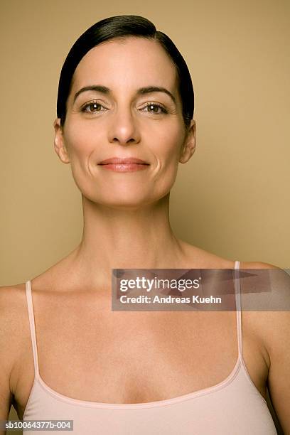 mature woman smiling, portrait, close-up - beautiful older women imagens e fotografias de stock