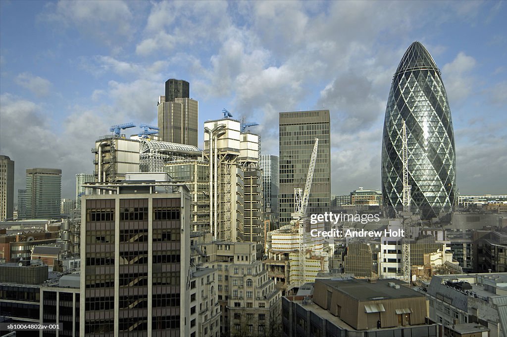 UK, London skyline