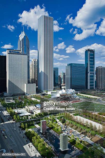 millennium park with skyline - millennium park chicago 個照片及圖片檔