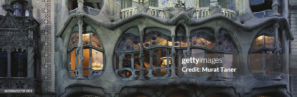 Casa Battlo, close-up