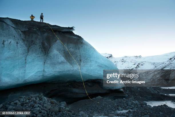 iceland, steinsholtsjokull,  team measuring eyjafjallajokull glacier - science measurement stock pictures, royalty-free photos & images
