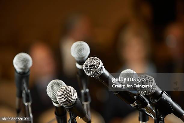 microphones with stand, close-up - mikrofon stock-fotos und bilder