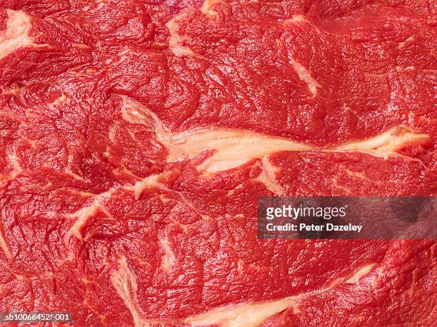 close up of sirloin steak - marmoriertes fleisch stock-fotos und bilder