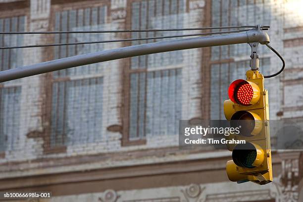 traffic light, new york, usa - stoplight fotografías e imágenes de stock