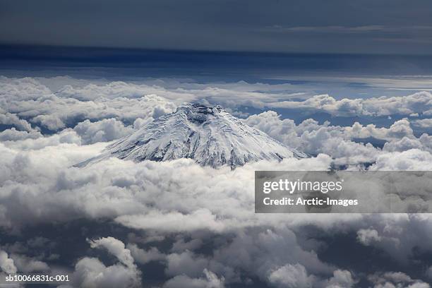 ecuador, mt cotopaxi - cotopaxi national park stock pictures, royalty-free photos & images