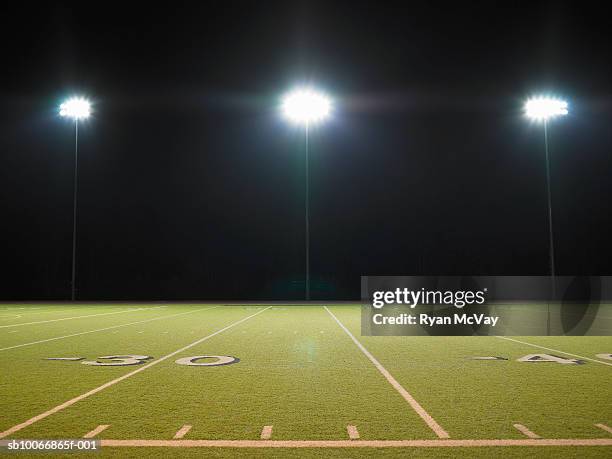 american football field with numbers - forty yard line 個�照片及圖片檔