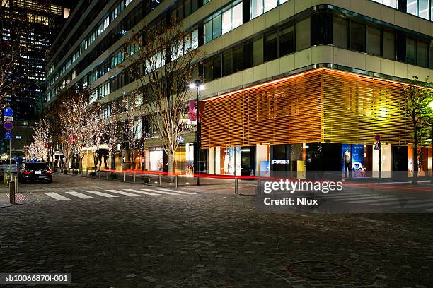 street of financial district - evening ストックフォトと画像