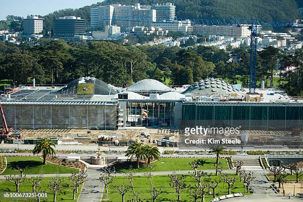 united states, california, san francisco, academy of sciences building in golden gate park, elevated view - golden gate park foto e immagini stock