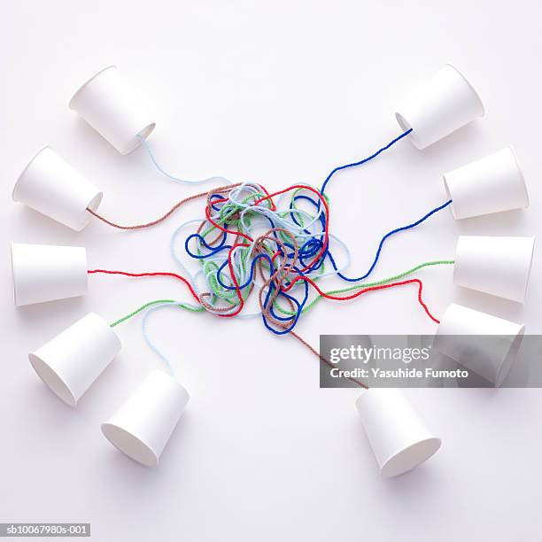 String Cups Cup String Telephone Fotografías e imágenes de stock - Getty Images
