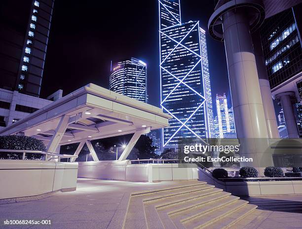 china, hong kong, building of bank of china - office building entrance night stock pictures, royalty-free photos & images