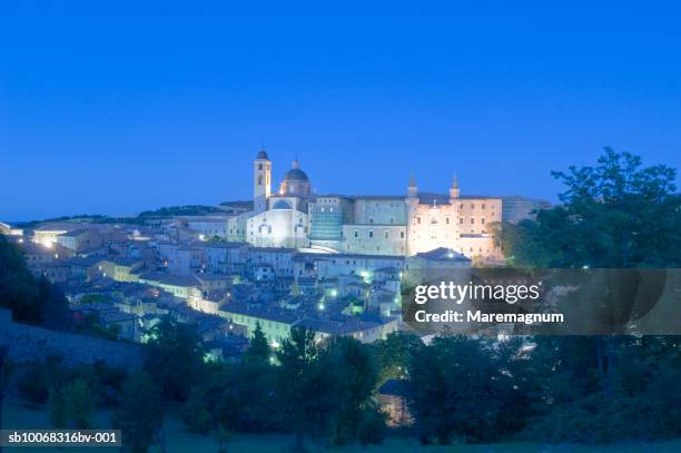 italy, urbino, palazzo ducale at night - urbino fotografías e imágenes de stock