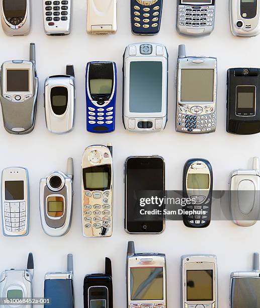 Multiple Android Phones 14,040 Multiple Mobile Phones Stock Photos, High-Res Pictures, and ...
