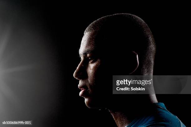 soccer player sweating, close-up - forward athlete stockfoto's en -beelden