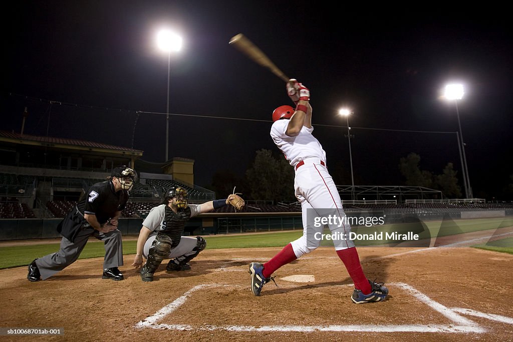 EUA, Califórnia, San Bernardino, baseball players com massa sw