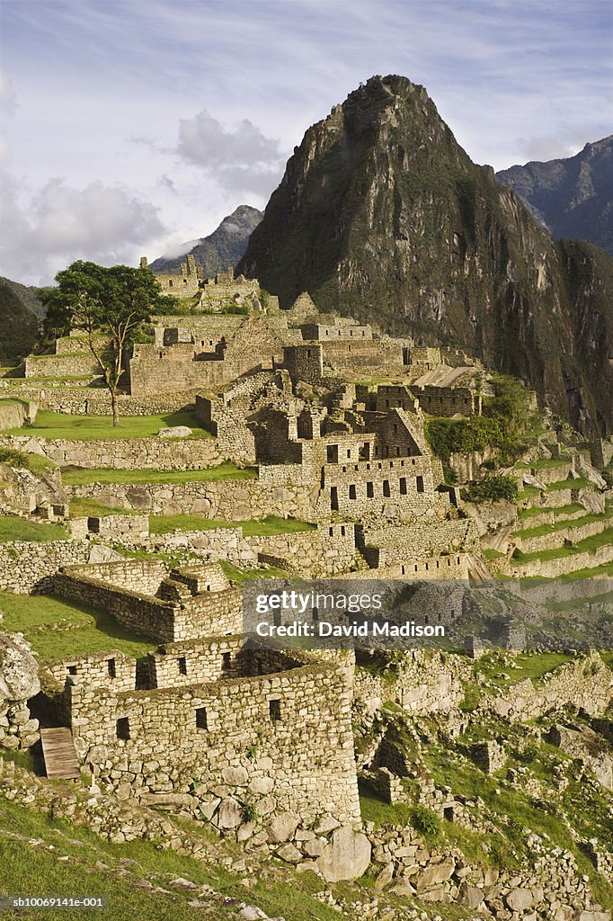 Peru, Machu Picchu, Ruins and Huayna Picchu