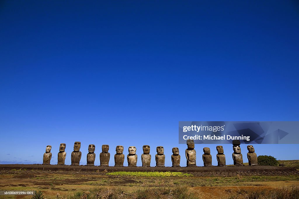 Chile, Easter Island, Ahu Tongafiki, Moai statues