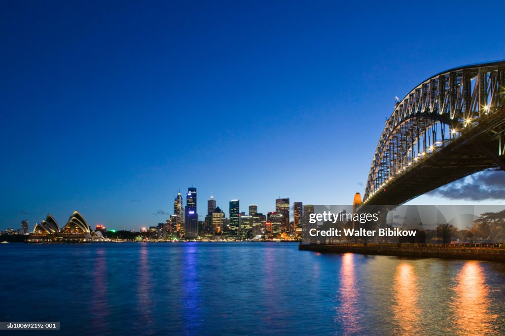 Australia, New South Wales, Sydney, Skyline and Sydney Harbour Bridge