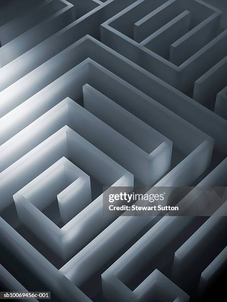 three-dimensional maze - spielregeln stock-fotos und bilder