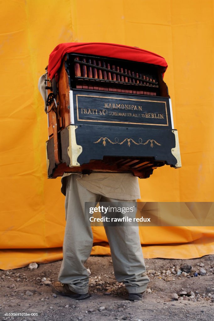 Organ grinder, rear view