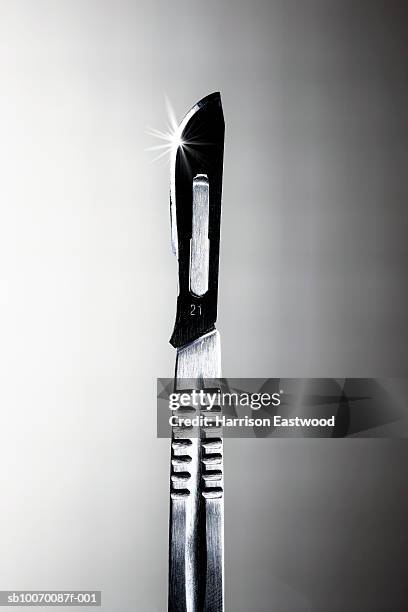 close up of scalpel, studio shot - scalpel stock pictures, royalty-free photos & images