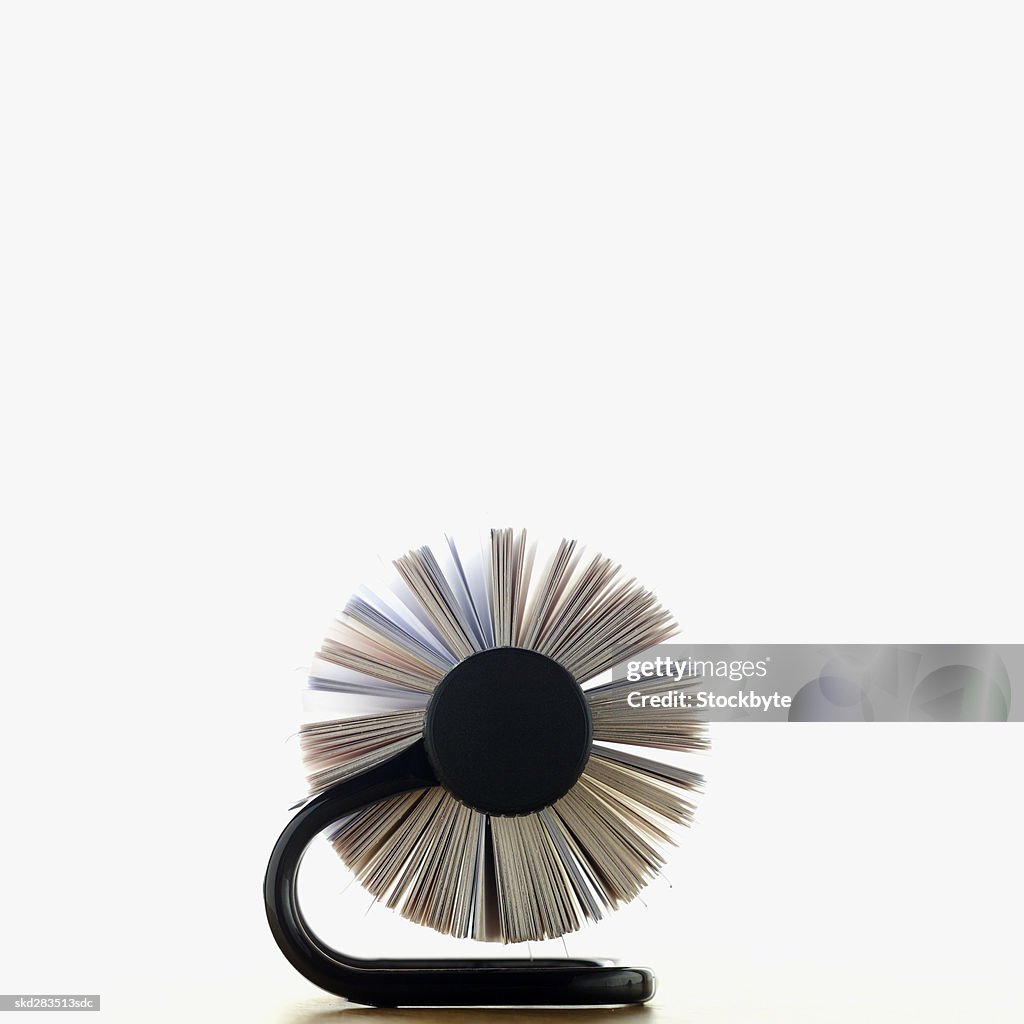 Side view of rotary file