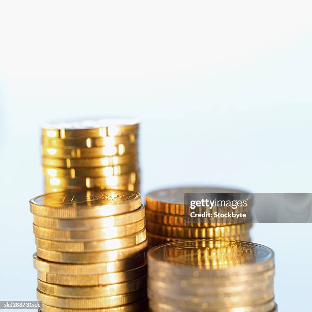 close-up of euro coins of various denominations - fünfzig euro cent stock-fotos und bilder