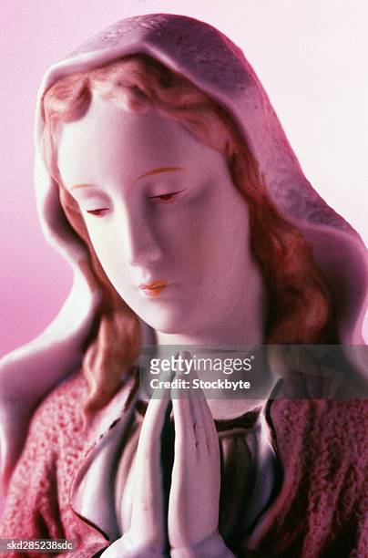 close-up of a virgin mary statue - virgin - fotografias e filmes do acervo