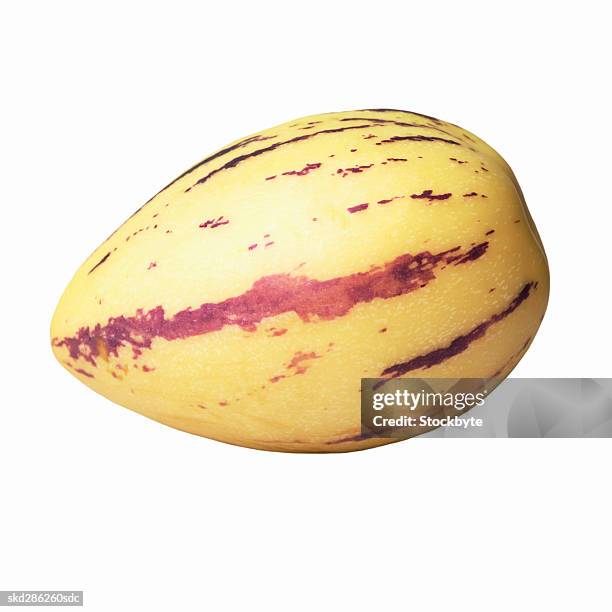 close-up of a pepino melon - pepino stockfoto's en -beelden