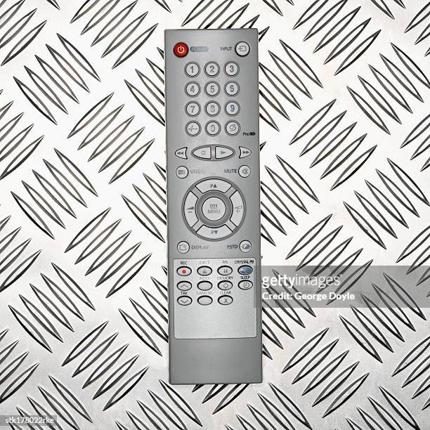 close up of a remote control - control photos et images de collection