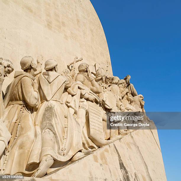 close up view of the discovery monument, lisbon, portugal - unveiling of life size statue of andrea bocelli at keep memory alive event center stockfoto's en -beelden