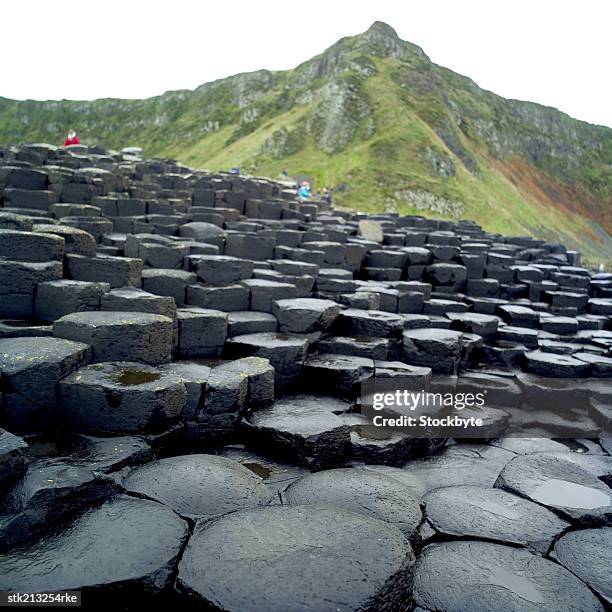 close up view of the giants causeway, county antrim - basalt columns fotografías e imágenes de stock