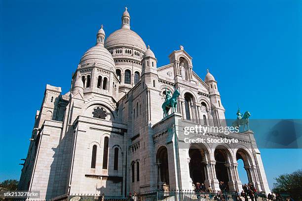 basilica of the sacre coeur, paris, france - coeur fotografías e imágenes de stock