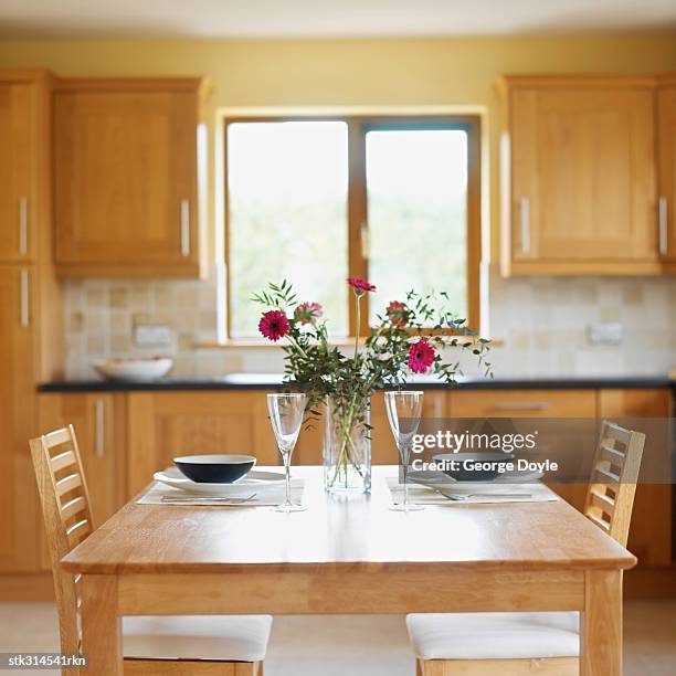 dining table in the kitchen - the kitchen bildbanksfoton och bilder