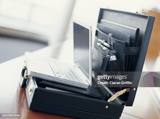 Open Computer Cover 1,354 Open Computer Case Stock Photos, High-Res Pictures, and Images ...