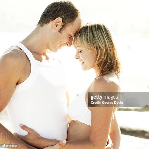 couple holding each other - other stock-fotos und bilder