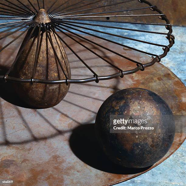 sphere & spokes - marco stock pictures, royalty-free photos & images