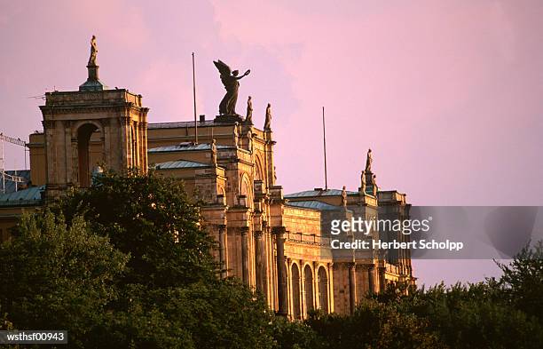 germany, bavaria, munich, maximilianeum - norwegian royal family attends the unveiling of a statue of king olav v in oslo stockfoto's en -beelden