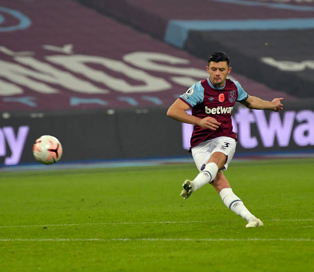 West Ham fans blown away by Aaron Cresswell after win over Fulham - Hammers News