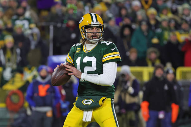 Aaron Rodgers of the Green Bay Packers drops back to pass during a game against the Minnesota Vikings at Lambeau Field on January 02, 2022 in Green...