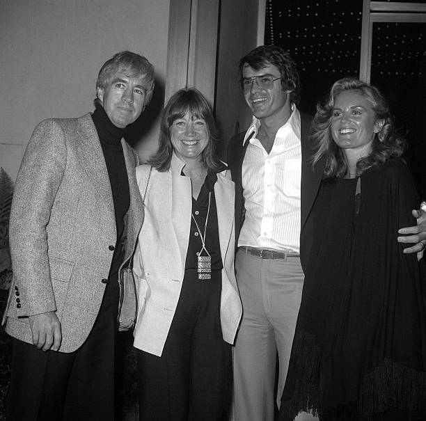 Actor Clu Gulager and his wife Miriam pose with actor Robert Urich and his wife Heather before the ABC Affiliate Party in May, 1978 in Los Angeles,...