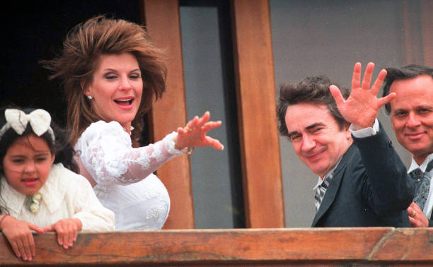 actor dudley moore marries nicole rothschild on april 16 1994 at picture id173061372?k20&ampm173061372&amps612x612&ampw0&amphFmw oyDgyh04di8Fmz92p I xNKSbhvAh7YIp8AJeao