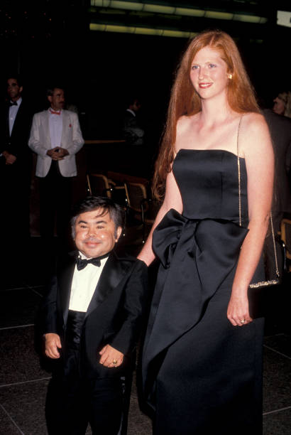 actor-herve-villechaize-and-date-kathy-self-attending-the-premiere-of-picture-id158463740?k=6&m=158463740&s=612x612&w=0&h=jiGHWgmJdS2kyKTAhG6DNgp2kTTSwFesNUYhTbBez8Q=